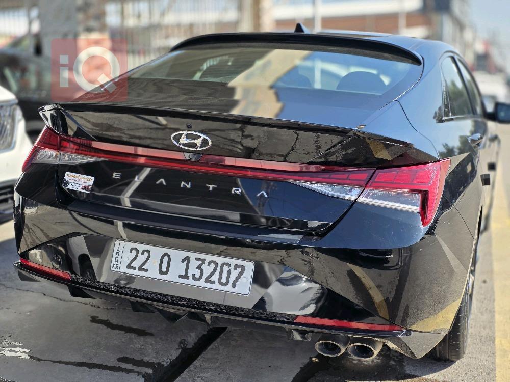 هیۆندای ئەلەنترا